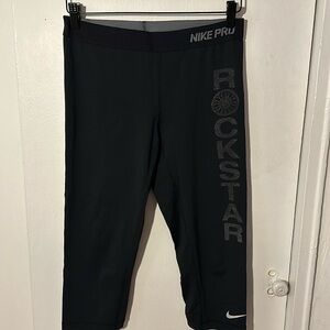 Nike pro cropped legging “ROCKSTAR”